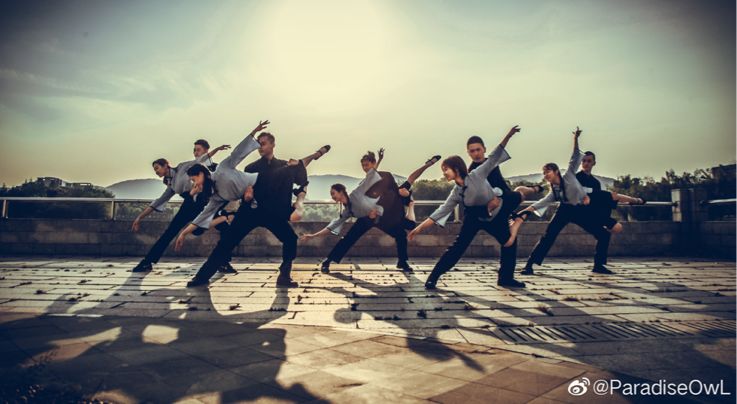 毕业照告别的是我们的青春,毕业照是我们永久的留念