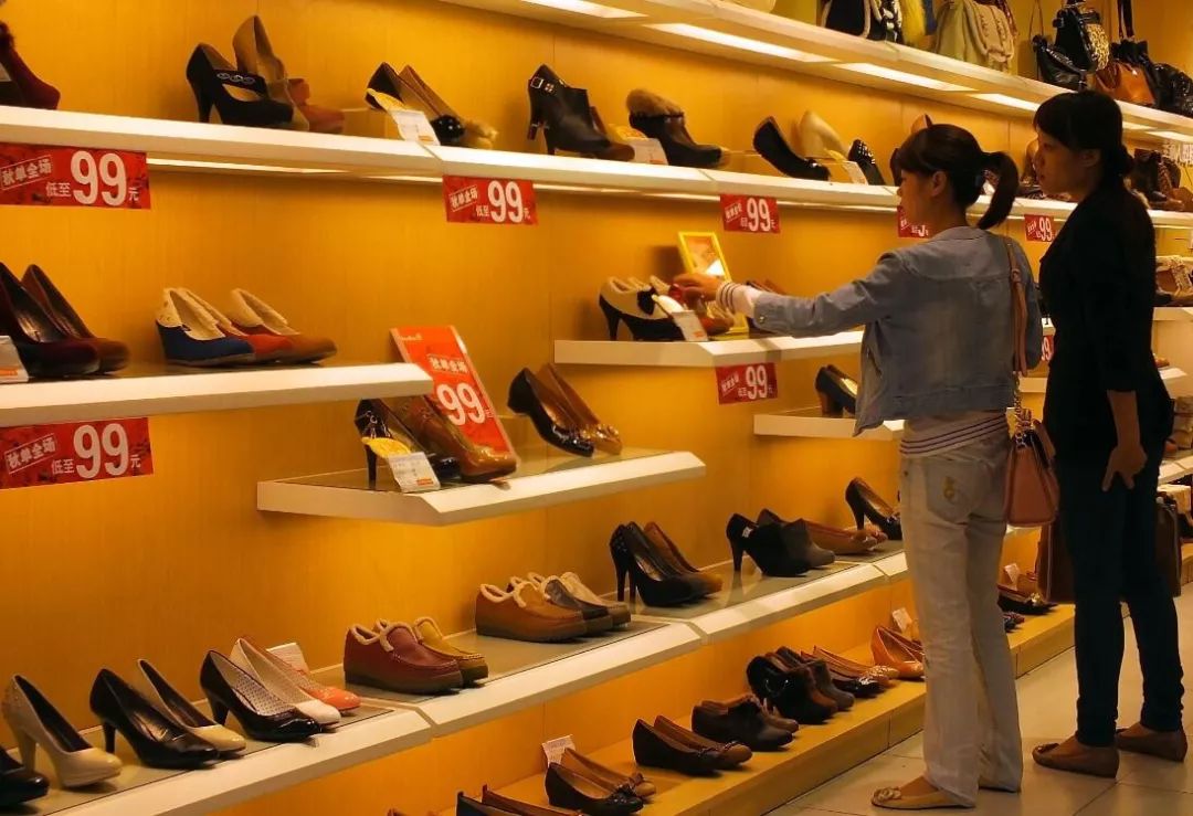 一代鞋王达芙妮退出线下零售,一代鞋王达芙妮如何黯然退出