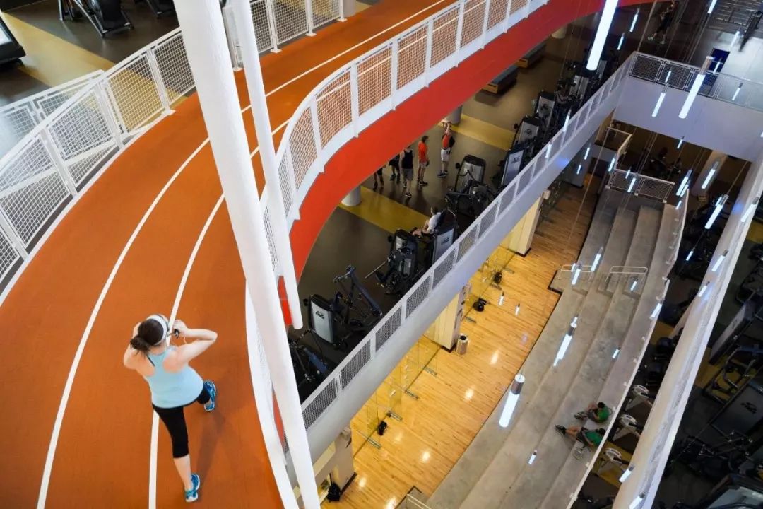 下沉式购物中心效果图,购物中心如何打造