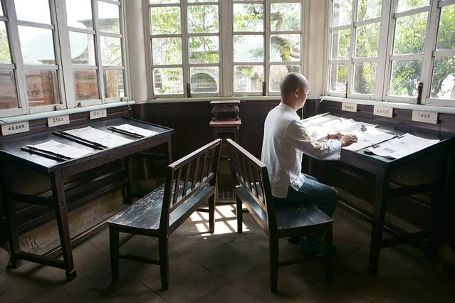 鑵惧啿鐑捣鏅尯鍏崄宀佸厤绁ㄥ悧,浜戝崡鑵惧啿鐑捣鍏洯鏅浠嬬粛