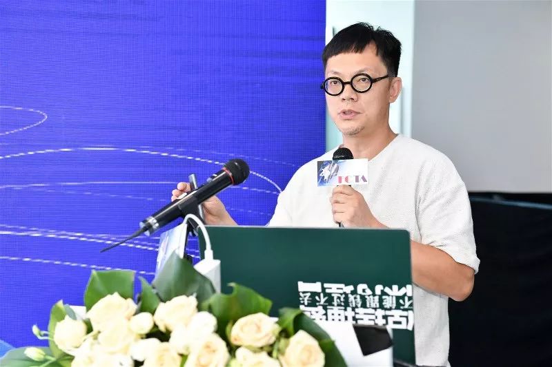 「关注」斩获与未来谈时尚的底气！2020/21秋冬中国纺织面料流行趋势提案会在大浪举行