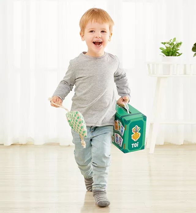 低价拼团丨TOI旅行套装，五款经典桌游，让孩子享受游戏乐趣的同时，还能提高思维力