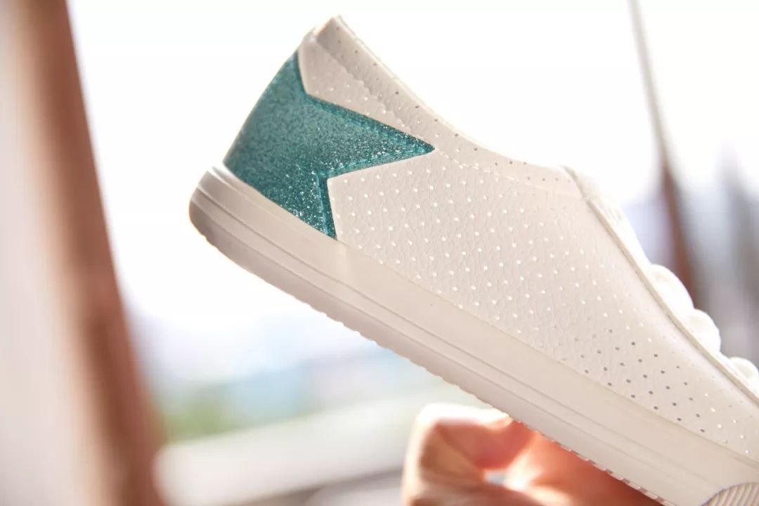 百元大牌小白鞋,百元内性价比高的小白鞋品牌