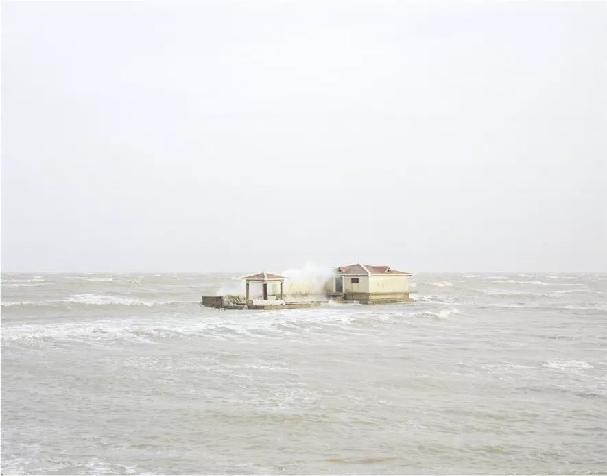 只要能在看似平静的画面中，找到一丝不安就可以了|张克纯