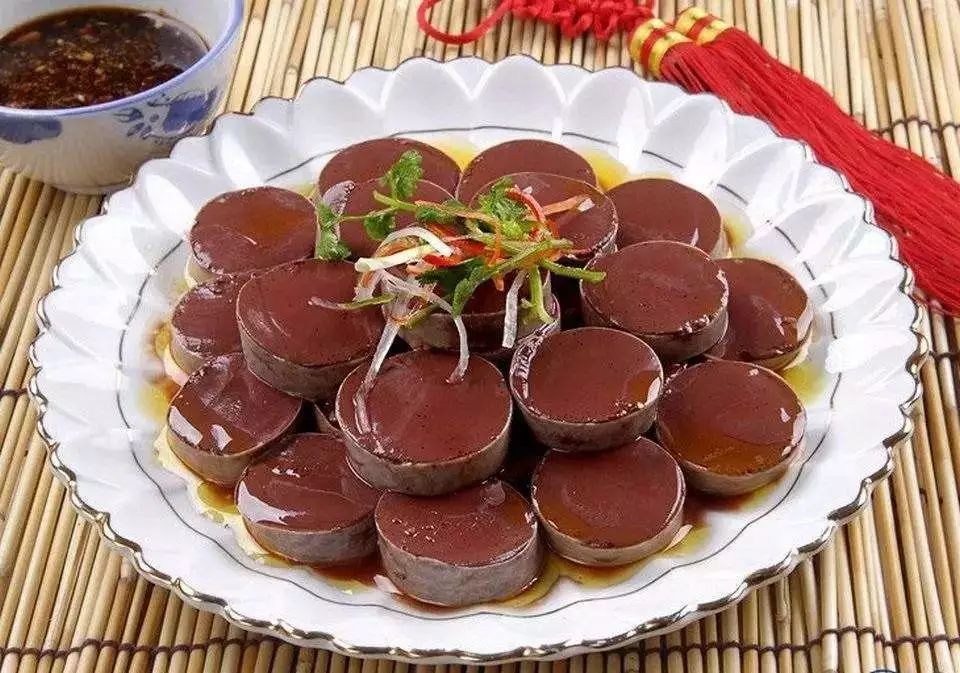 把血液做成美食，中国人最擅长