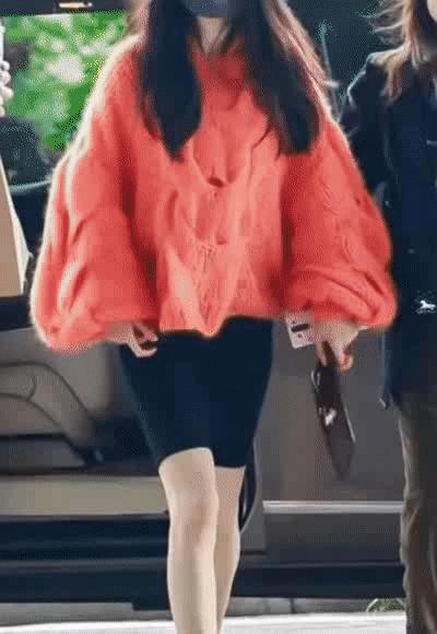 半个娱乐圈撞*裤内**？谁叫它提臀细腰又瘦腿