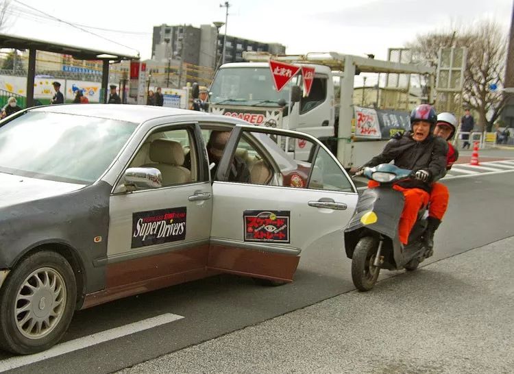摩托车新手怎么练防止摔车,新手骑摩托如何避免摔车