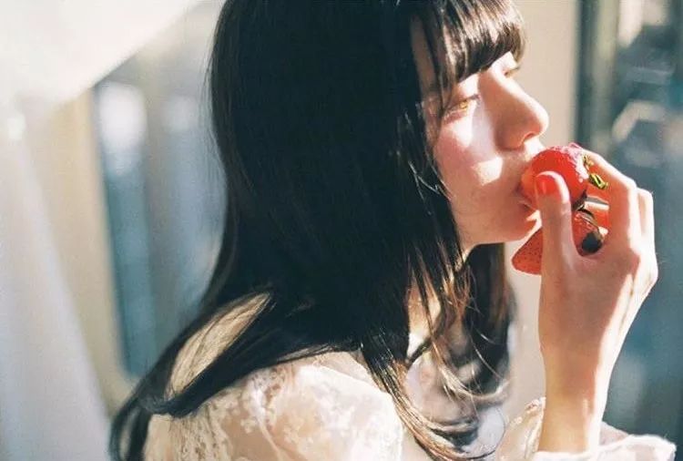 这样拍背影真的太好看了,怎样拍侧脸好看霸气