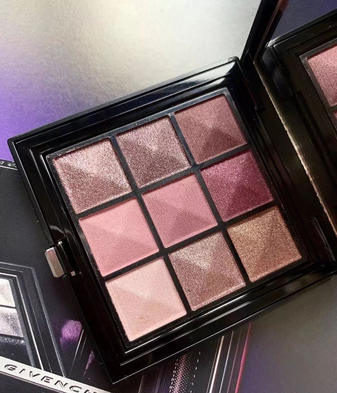 Beauty|CHANEL开挂、DIOR大女人？一线秋季彩妆速递