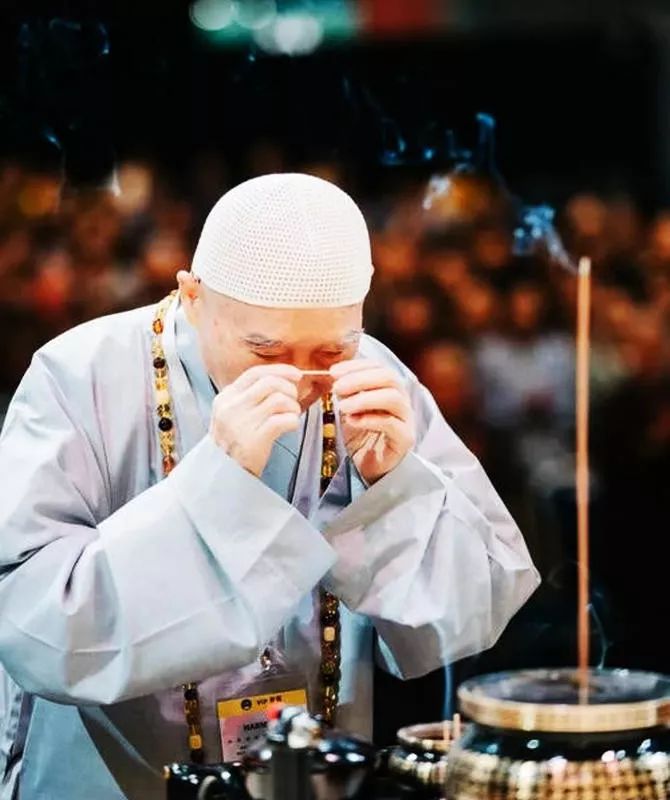 中华传统习俗，祭拜祖宗神明为何要上香？