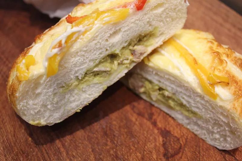 买二送一面包,买二赠一汉堡