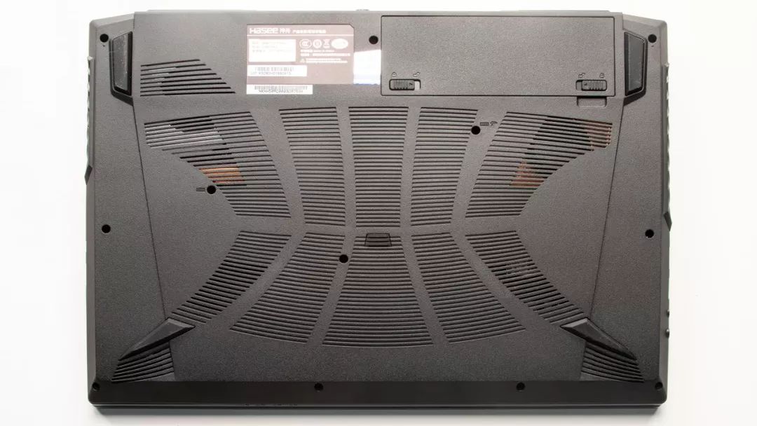 推荐一款平民游戏本,聊一款全方位进步的高端游戏本