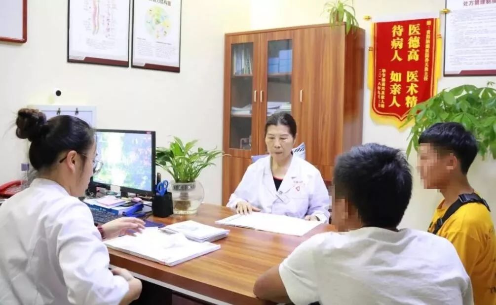 全国最顶尖治疗癫痫的医院,北京专家来渝会诊癫痫