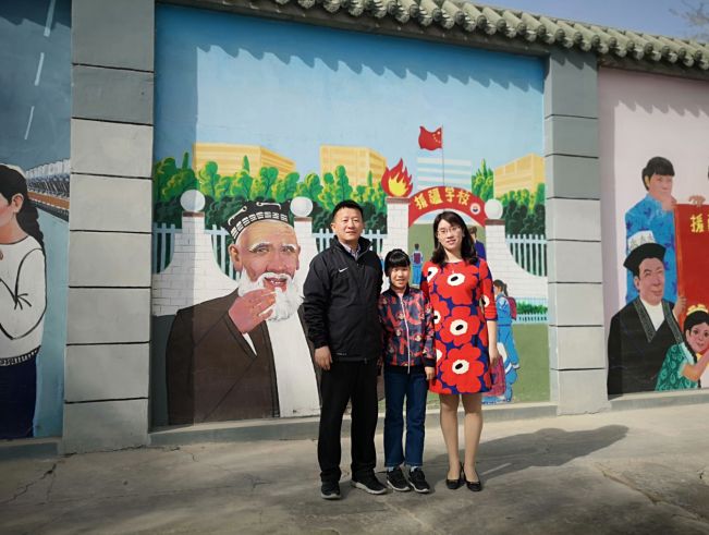 佩服！杭州老师让女儿转学4600公里外西部小学，理由很“幸福”