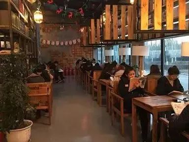 高校校园书店怎么开？听听央视报道怎么说