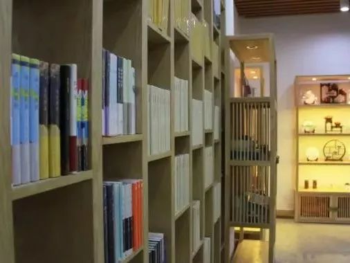 高校校园书店怎么开？听听央视报道怎么说