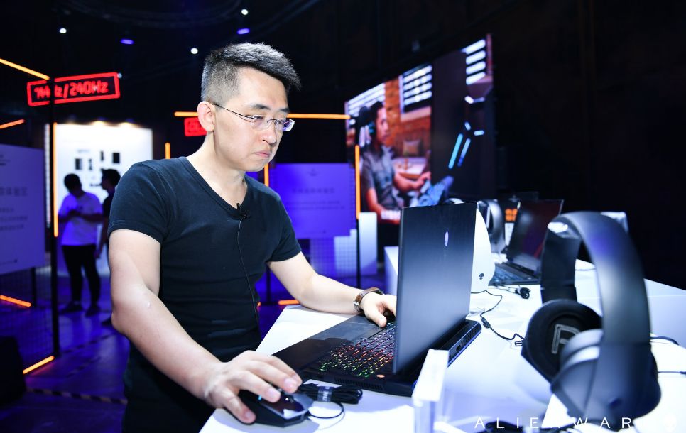 alienware外星人m15r32020版测试,外星人alienwarem15r6m17