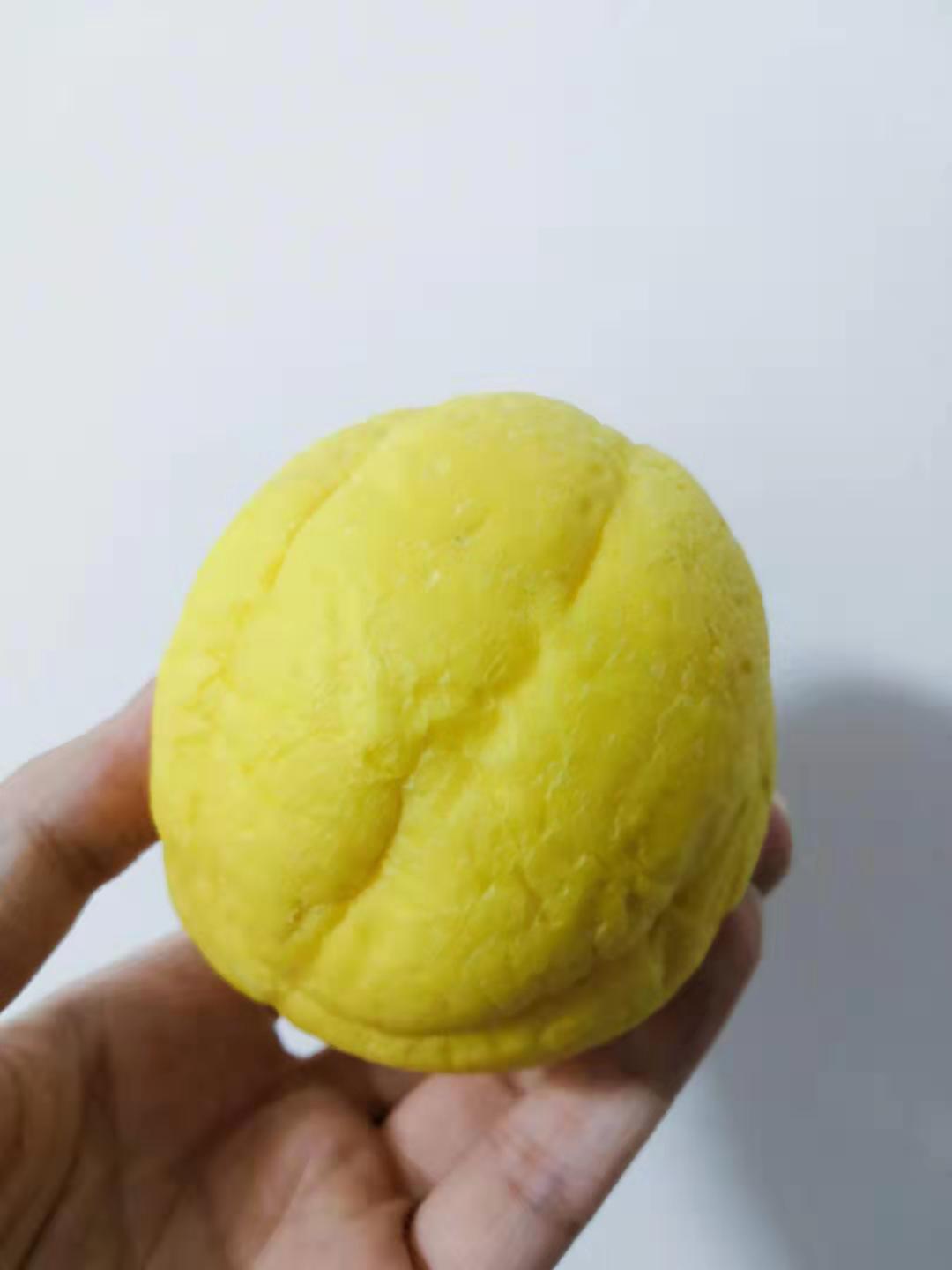 不能错过的一家网红面包店,网红彩虹拉丝面包