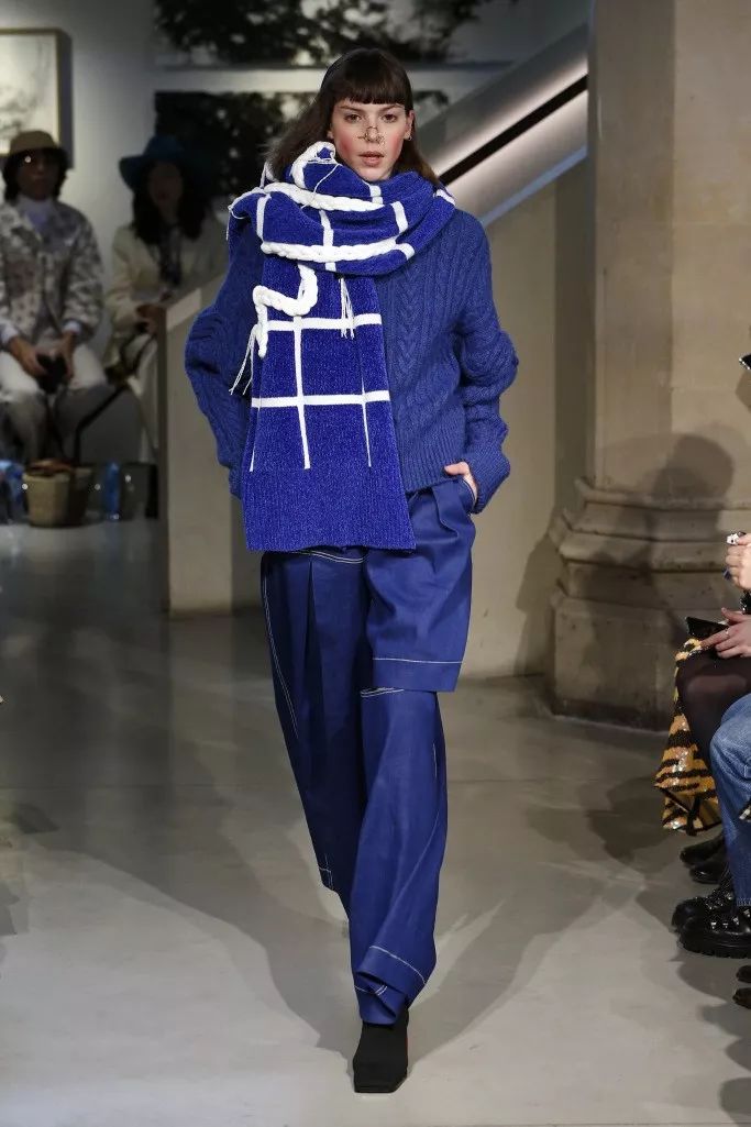 21年秋冬女装流行趋势,21年秋冬女装流行色