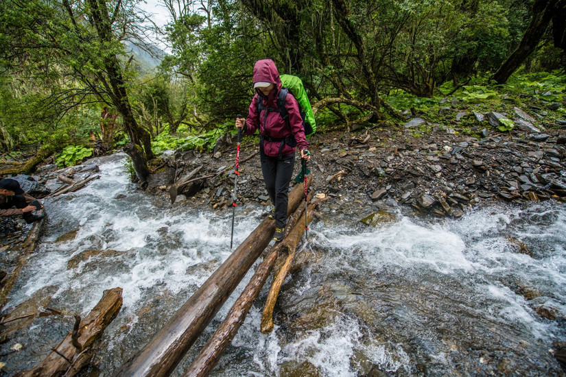 黑科技冲锋衣防暴雨,最强性能的冲锋衣