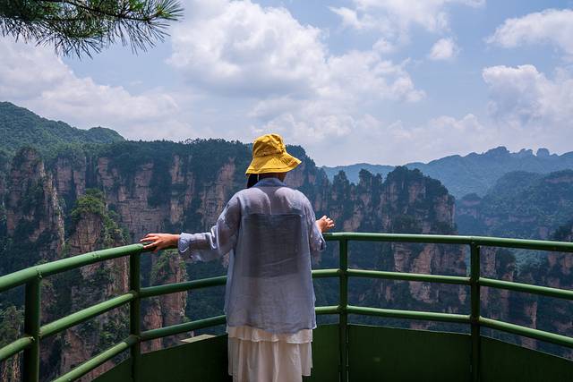 张家界魅力湘西春节自由行,张家界魅力湘西打卡第一天