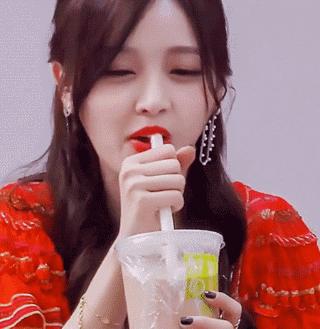 自曝体质特异,一天8杯奶茶喝不胖,粉丝惊呼太夸张