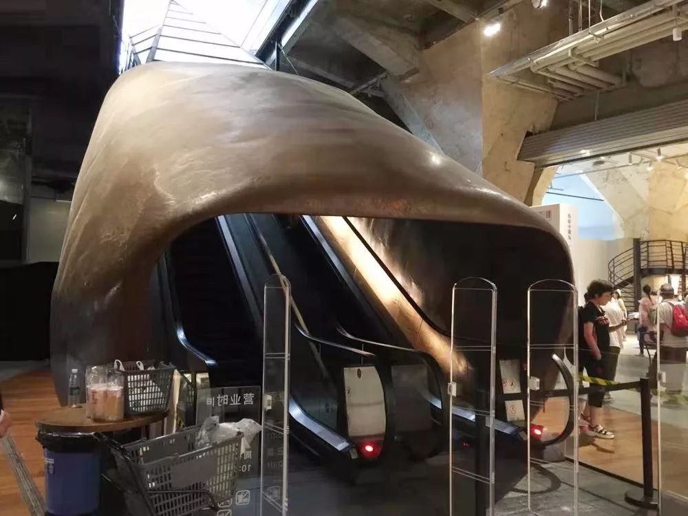 郑州二七广场对比成都,西安郑州同为新一线城市