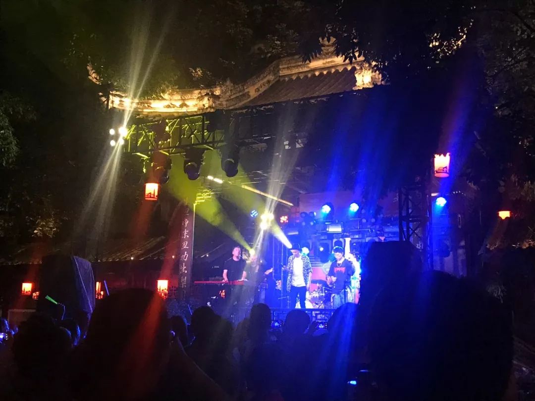 地铁特有的隐藏地图,地铁里的神秘地图