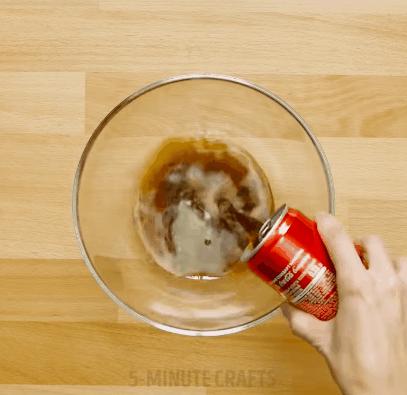 3块钱的可乐喝一口永远值两块九,3块钱可乐可以赚多少