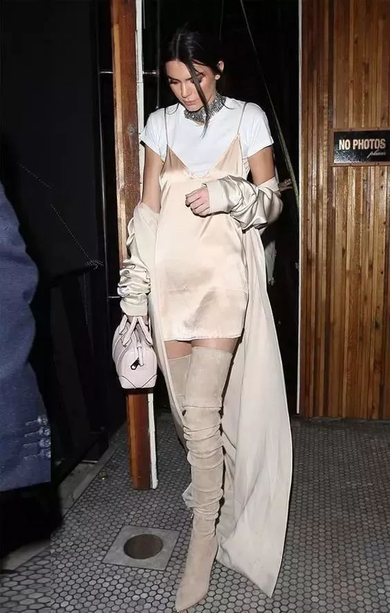 所谓的高级感就是越简单越高级,极简的高级感是极致的