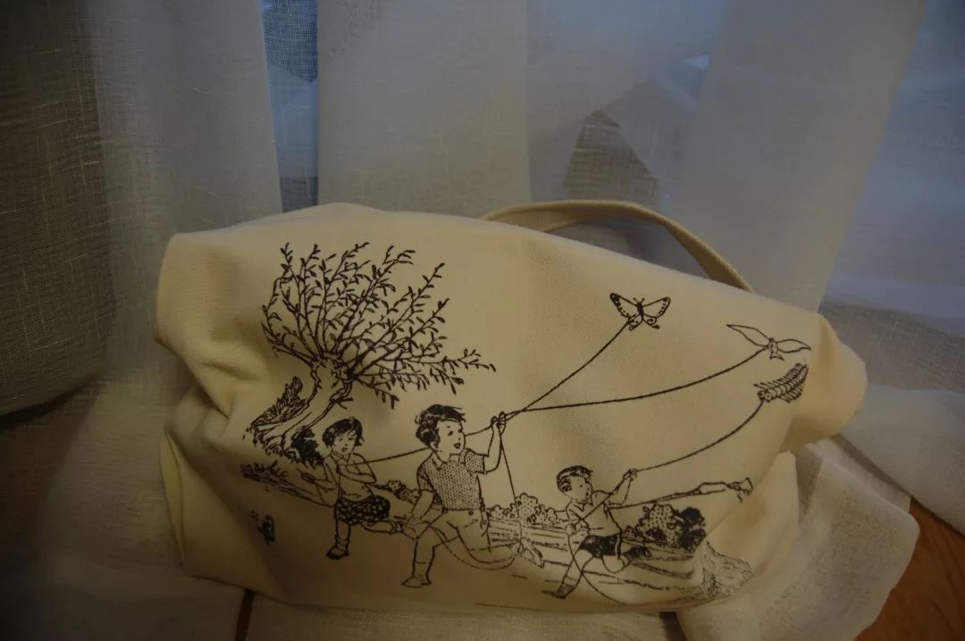 你与时尚只差一步的包包,你与时尚只差一个编织包的距离