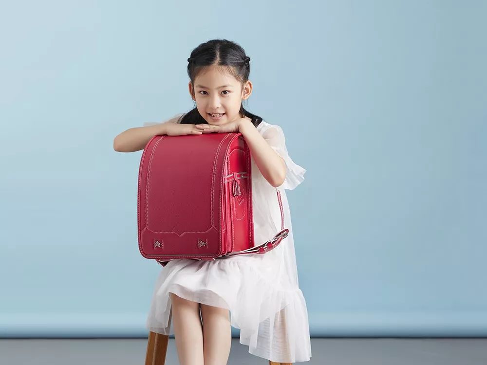 日本小孩的书包有哪些,日本儿童减负保护肩脊书包