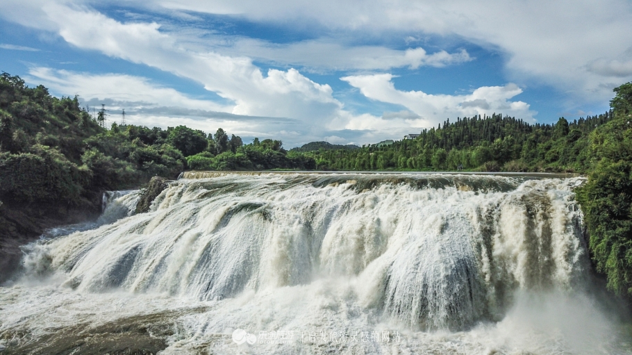 黄果树瀑布群，那些激荡在山谷里的回响