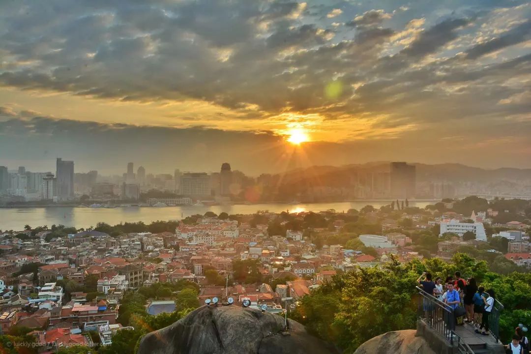 带你领略不一样的鼓浪屿,带你领略鼓浪屿岛上风光