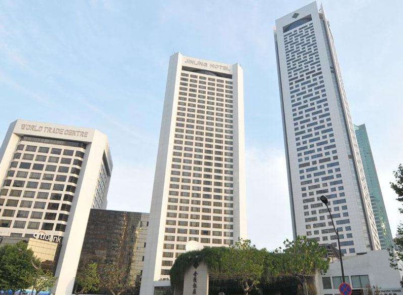 刘强东33岁时在干嘛,刘强东2016年发生了什么事