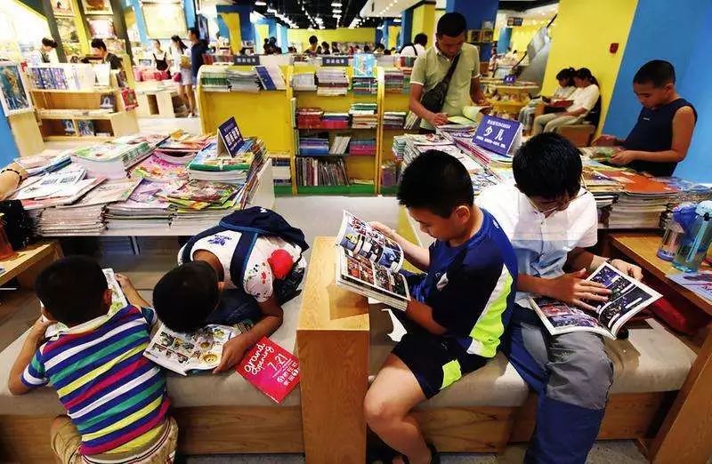 鍗楁矙鏂板崕涔﹀簵,鍗楁矙鍖烘渶澶х殑鏂板崕涔﹀簵