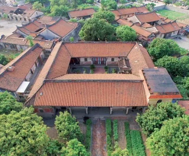 这是一场冰雪世界与海上花园的相遇，期待与你碰撞出不一样的火花~