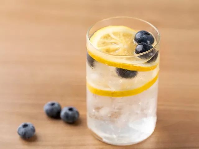 柠檬片冻干泡水做法,好喝的冻干柠檬片