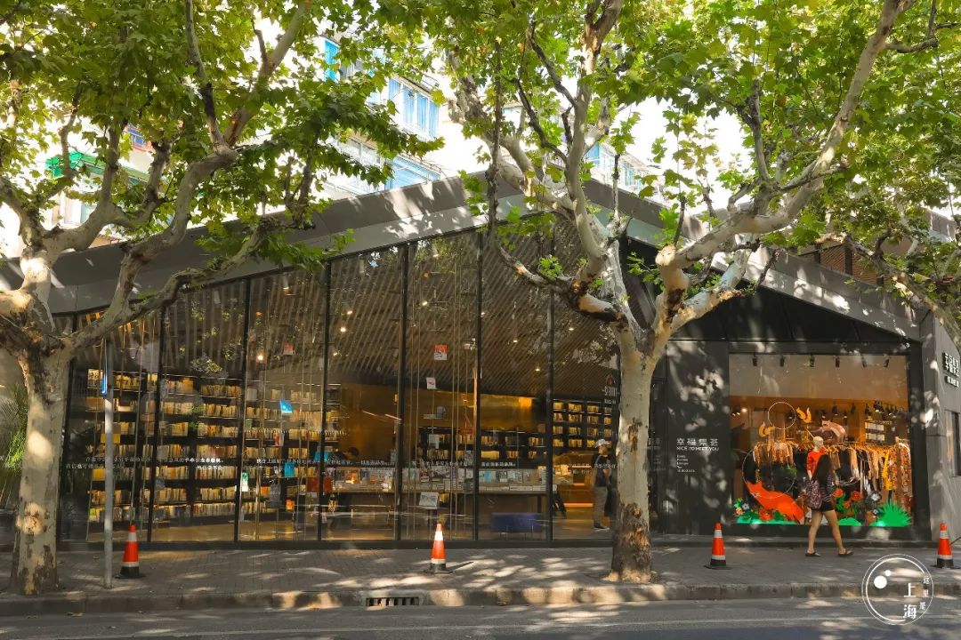 去处｜盘点沪上8大特*图色**书馆！不管大人小孩，来了就不想走