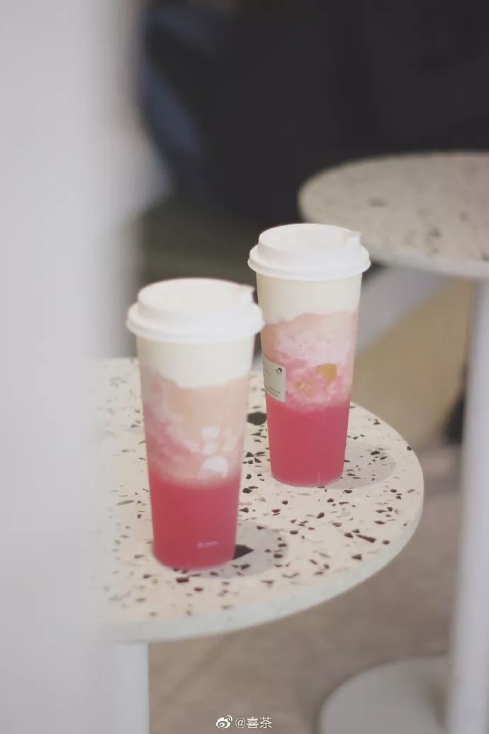 这个8月,粉嫩桃系风暴即将席卷夏日