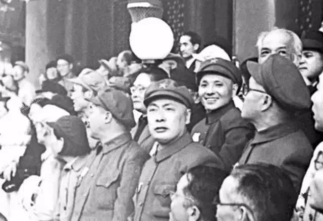 青看点||今天他115岁了，*小平邓**人生的40个瞬间