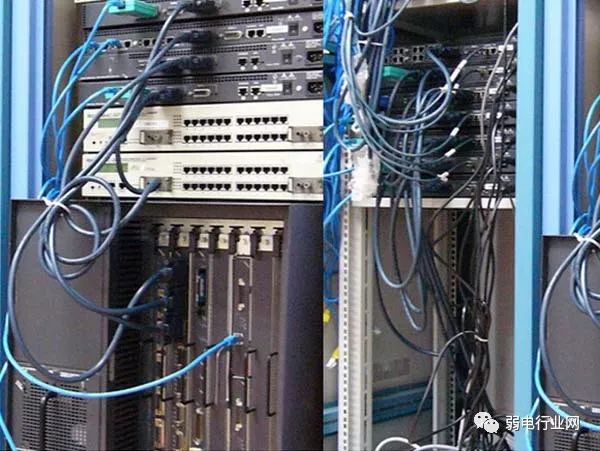 什么是核心交换机,什么是核心交换机双机热备设备