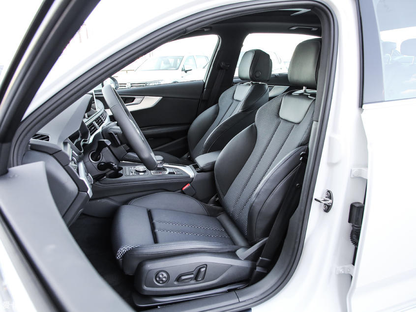 a4l对比林肯mkz,林肯mkz和奥迪a4l哪个档次高