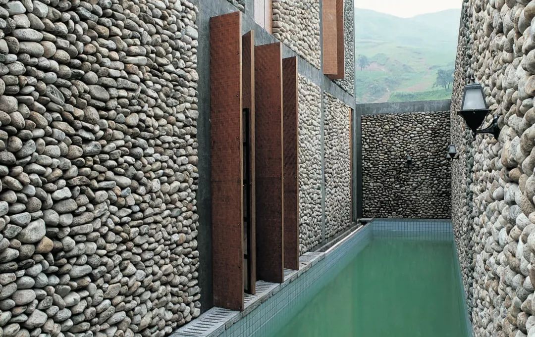 爱豆的父母都叫他们什么名字,爱豆的爸爸妈妈