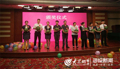 刺激，来摸摸哪个大！”摸瓜大战”一触即发