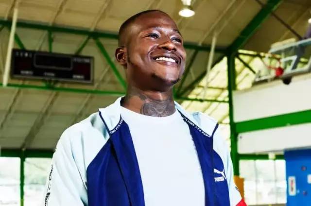 特里罗齐尔故事,特里罗齐尔