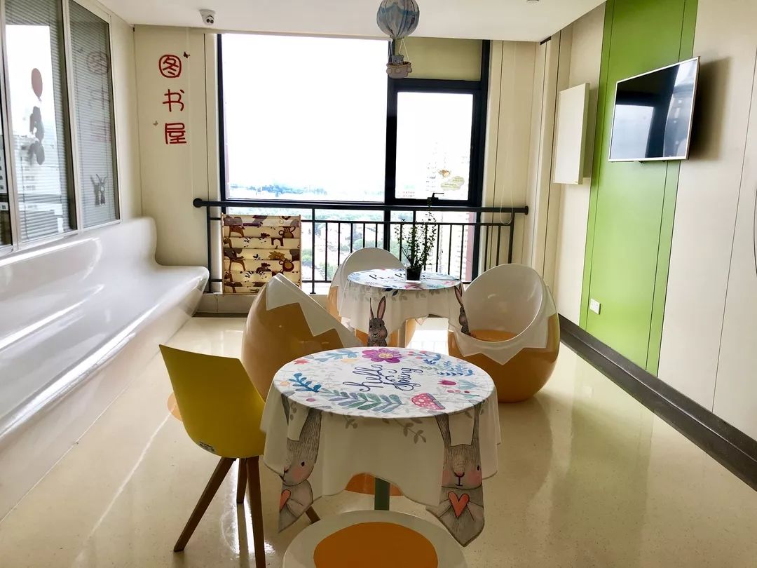 省政府点名表扬,被省卫健委通报批评后果