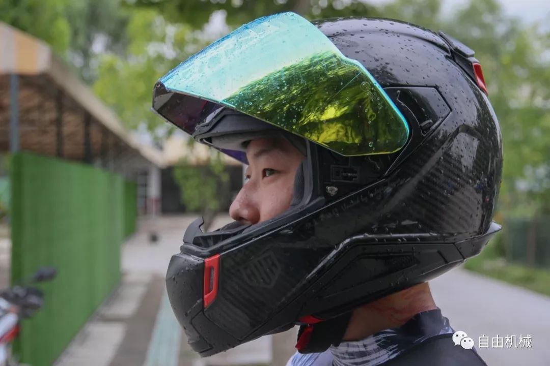 售价不到两千的国产碳纤盔，AVAX-Helmet开箱体验丨把玩
