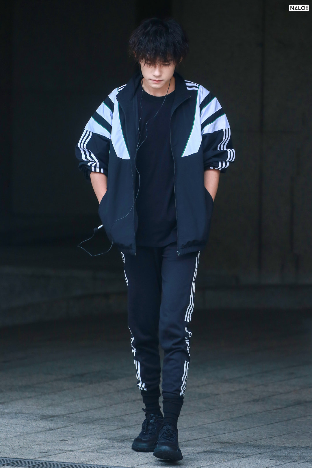 tfboys易烊千玺2017,tfboys三周年易烊千玺个人solo