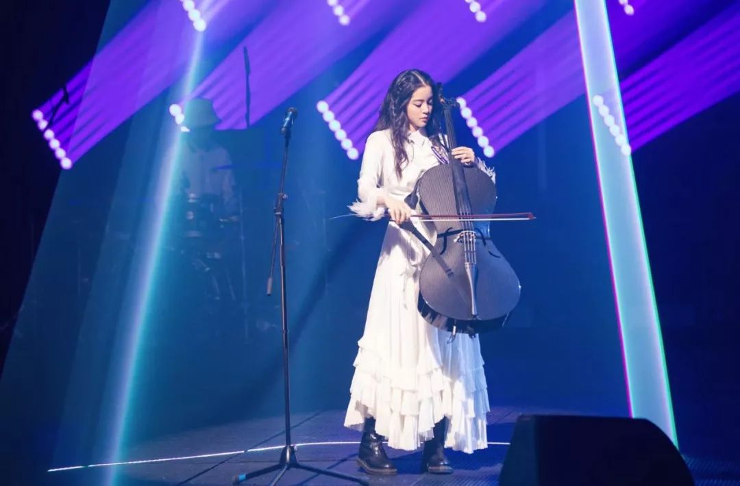 继杨幂之后的又一带货女王出现,带货女王杨幂有多厉害